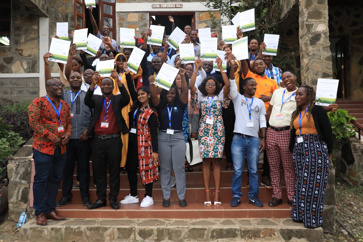 arin_africa's tweet photo. This is just the beginning of the journey for young professionals who want to drive the climate agenda in their countries #NDCfellowship #Africa
#NDCacademy22
#NDCfinanceAfrica
#COP27Africa
#ClimateAction https://t.co/Rd16zYM8Zs