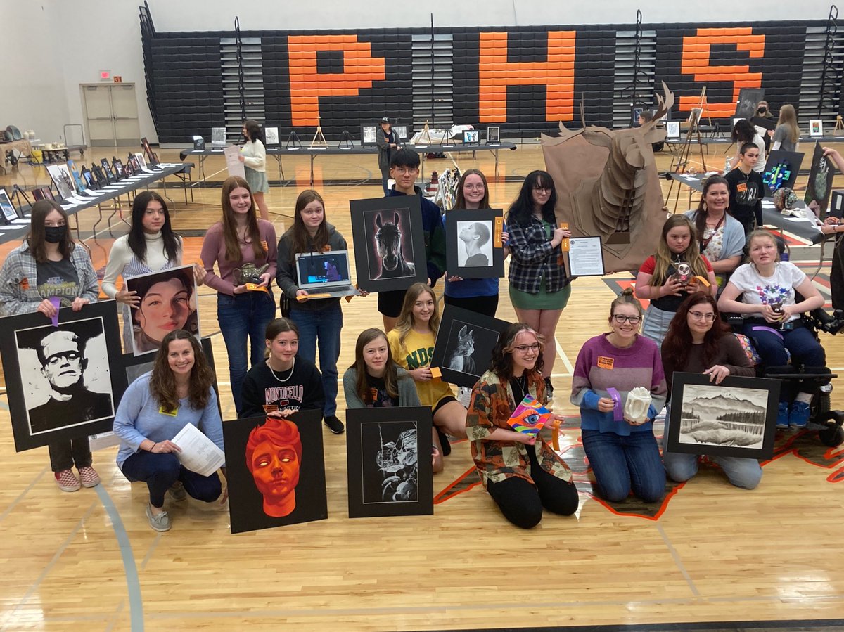 TrishaAbel's tweet photo. Our MHS Conference Visual Art Festival Participants. #MontiArts #MontiMagic https://t.co/3SClZ5HcbS