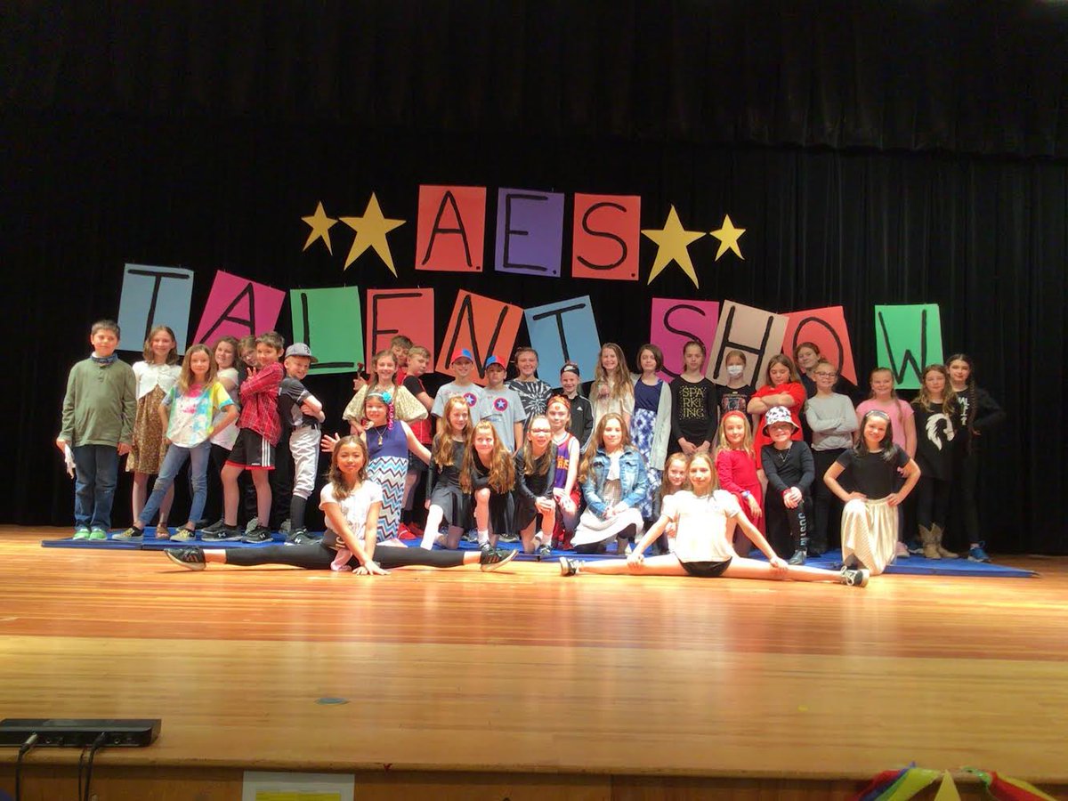 AES has TALENT! Artists, musicians, athletes,  gymnasts and our fabulous stage crew, emcees &amp; videographer put on a great show! ❤️💙<a href="/OAUpdate/">OA Schools</a> <a href="/OAElemMusic/">OA Elementary Music</a> <a href="/Green__Corey/">Dr. Corey A. Green</a>