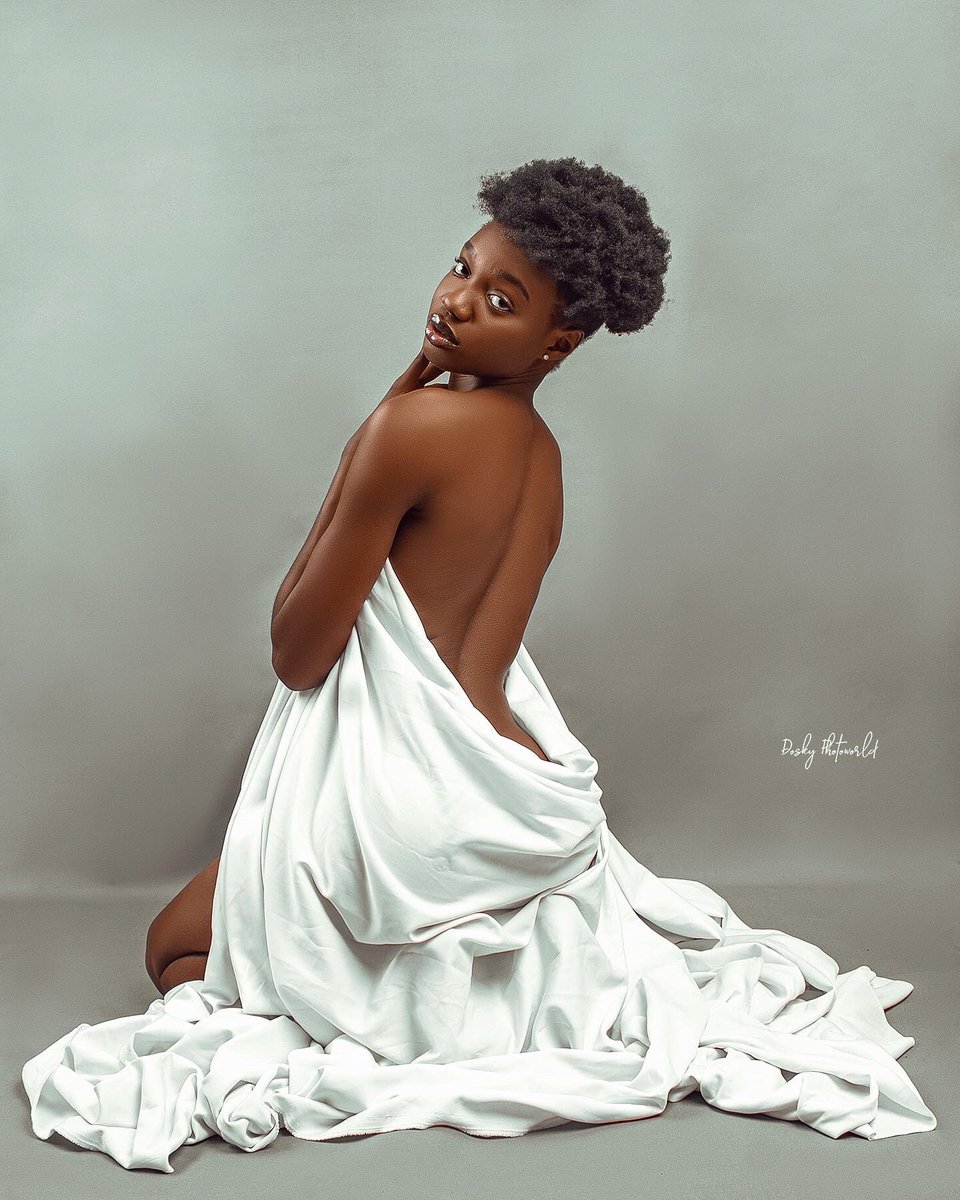 Chi_dosky's tweet photo. May officially opened 📸🔥
Ig: https://t.co/nfDWL5jir3 
Pls rt if this piece of art crosses ur tl 🙏 https://t.co/tYP9KZg3ZV