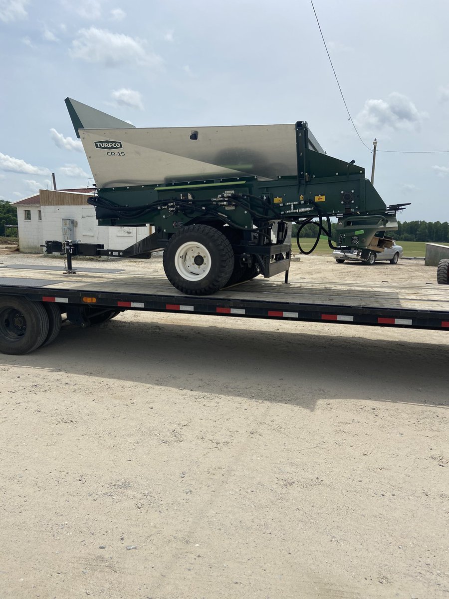 New TurfCo top dresser arrived this afternoon. Can’t wait to put this thing to work!