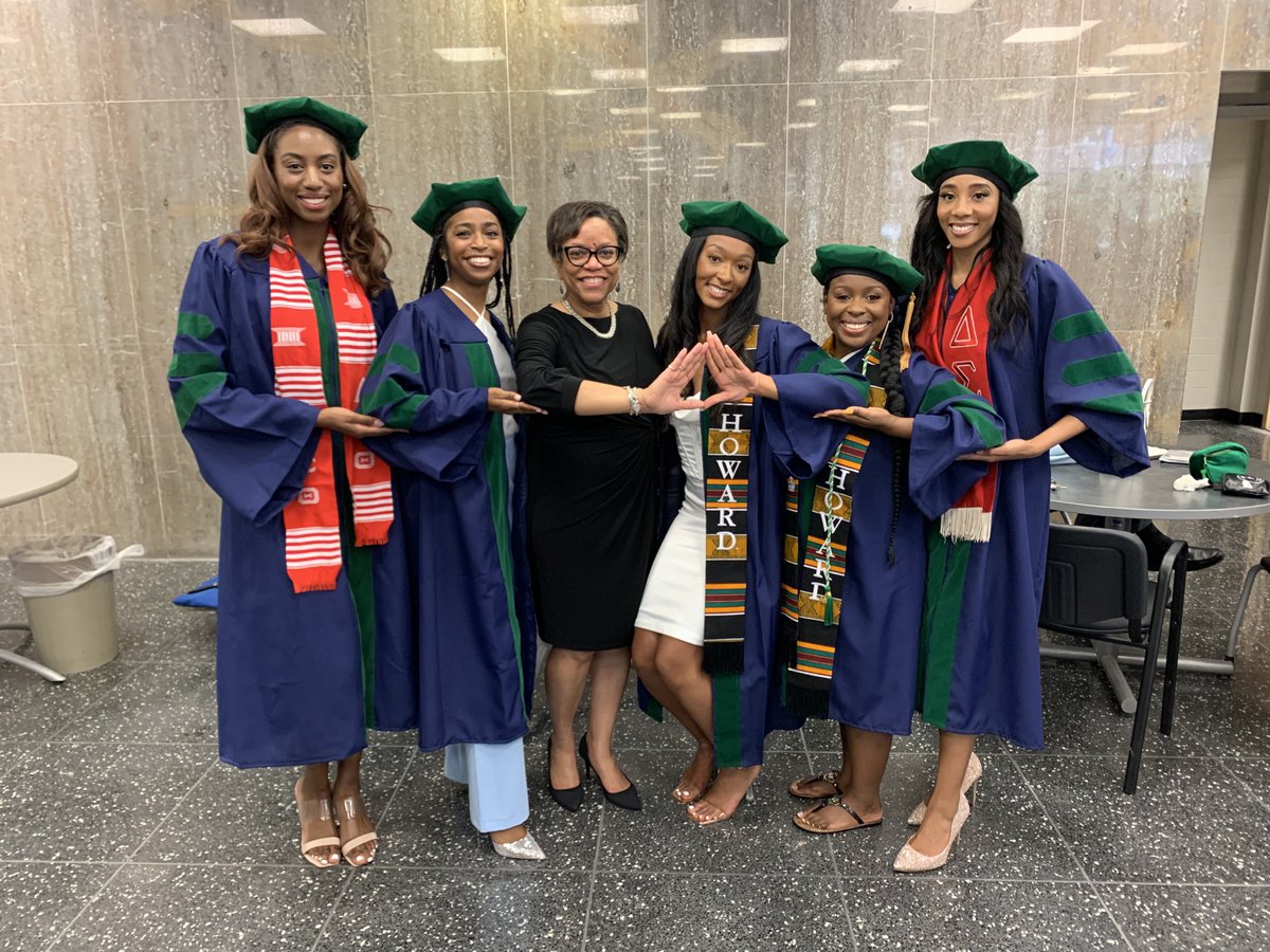 Congrats to the new Soror Docs! Members of the great Howard University College of Medicine Class of 2022! So proud!! #hucm2022 #hu2022 ⁦<a href="/HowardU/">Howard University</a>⁩