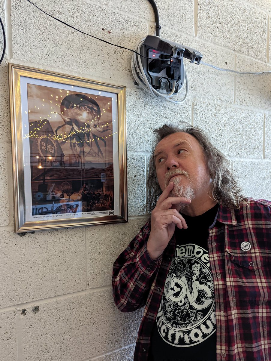 PeteShawTweets's tweet photo. Admiring this artwork on the walls of @FlashHouseBrew ... 😉 Available exclusively at Flash House, #NorthShields birth place of #TinyDancer ♥️ https://t.co/JYhH3RQbP4
