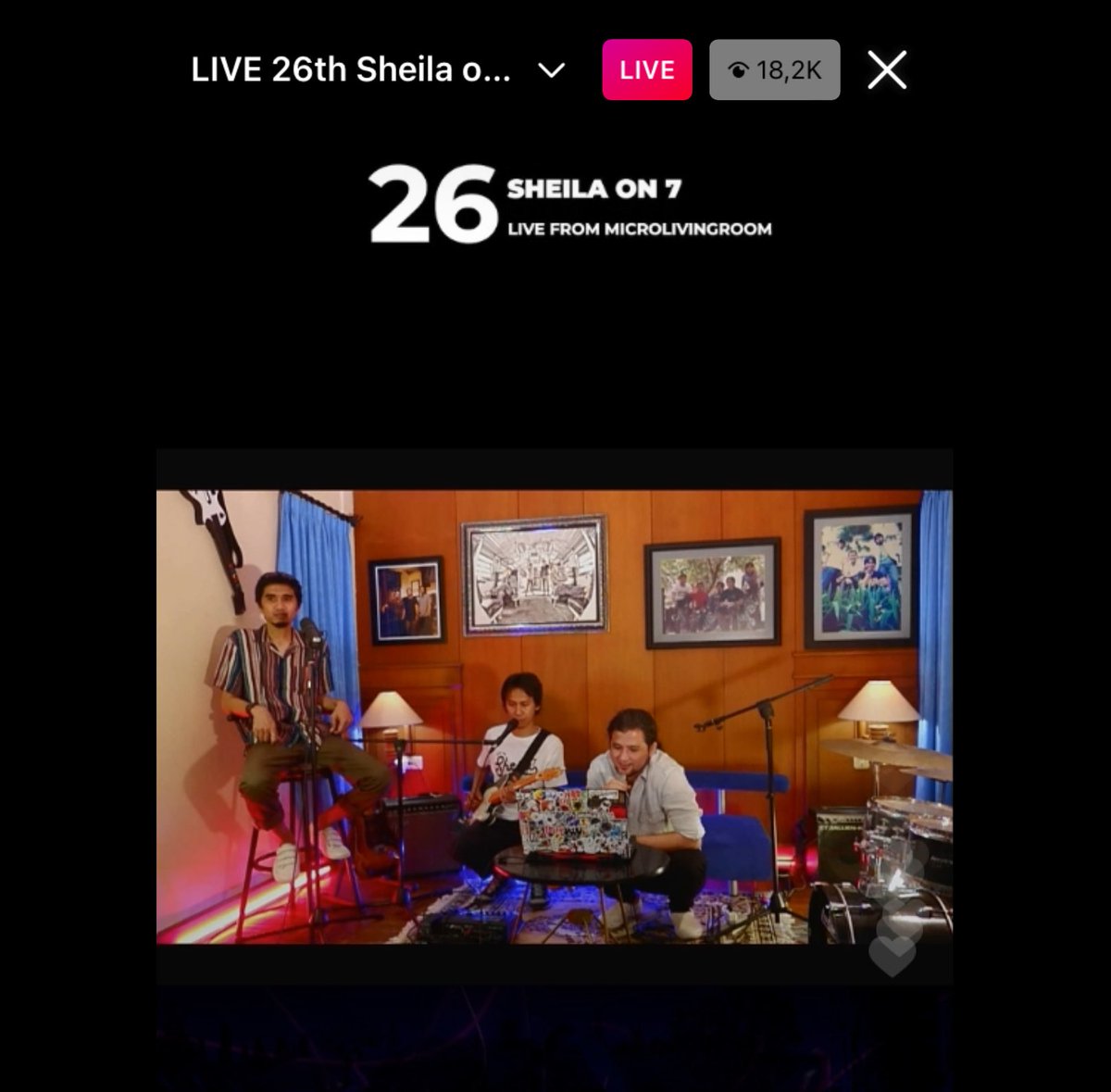 diensha's tweet photo. Udah 26 tahun aja, Sehat dan bahagia selalu mas’e @sheilaon7 @Duta507 @erosscandra https://t.co/U9AyfC1btR