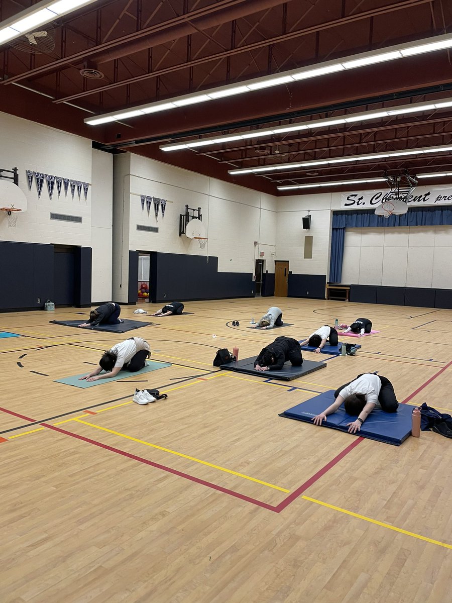 gatewayyoga's tweet photo. Supporting mental health for teachers this week for #mentalhealthawarnessweek #mindfulmovement #mindfulbreathing https://t.co/fcVz5FqZns