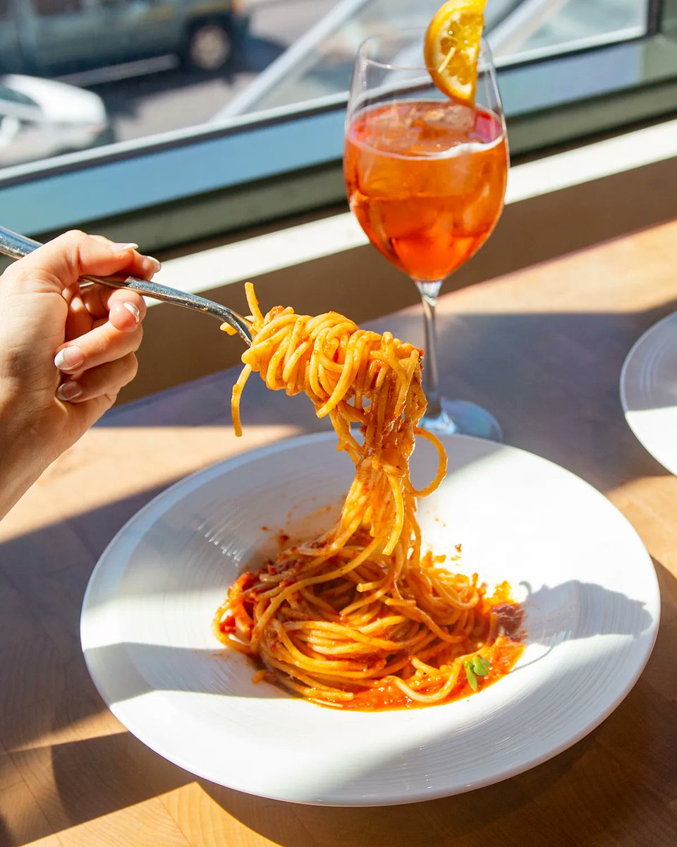 GiadaVegas's tweet photo. Because pasta for brunch is how we do it at #GiadaVegas 🙌🍝 #feasttheempire @CromwellVegas https://t.co/KuZQGFlDZL