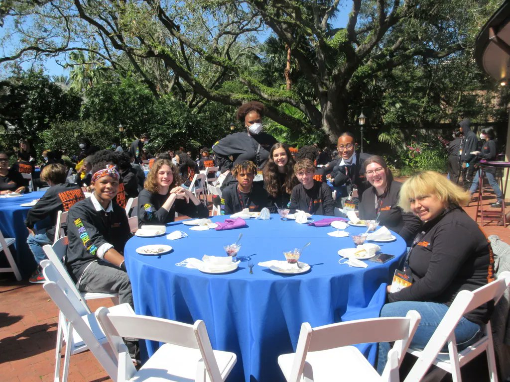 morrisjeff's tweet photo. Congrats to our Aspen Challenge team! Together, they spearheaded a kindness mentoring program called K.E.E.P. New Orleans at the Lopez campus. Younger students participated in kindness activities organized by high school mentors. Follow their work on IG - k.e.e.p.neworleans https://t.co/xhGw68npF5