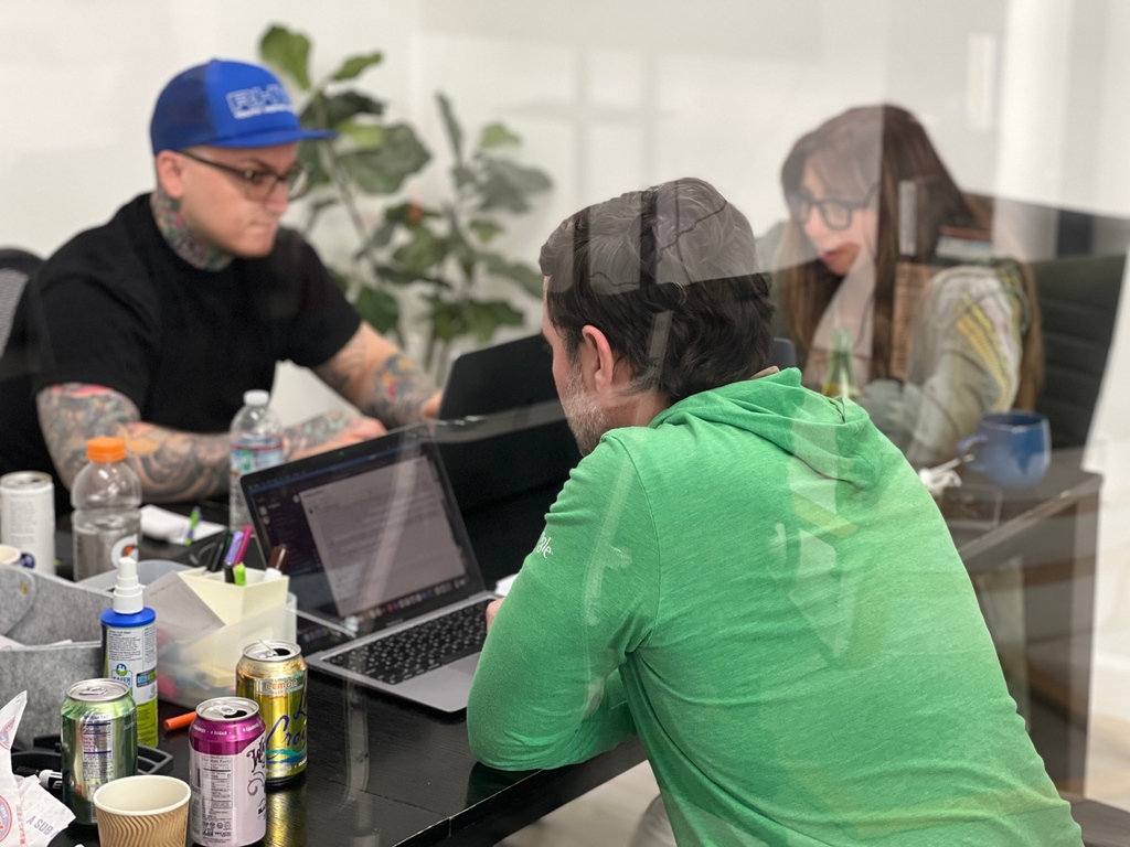 Sidebench's tweet photo. The support and excitement shared throughout Team Week brought a new kind of energy. Many of us had forgotten how it feels to work side by side with our colleagues and the good ideas that flow when we can each have a seat at the table. #TeamWeek2022 https://t.co/6sGbuqLatn