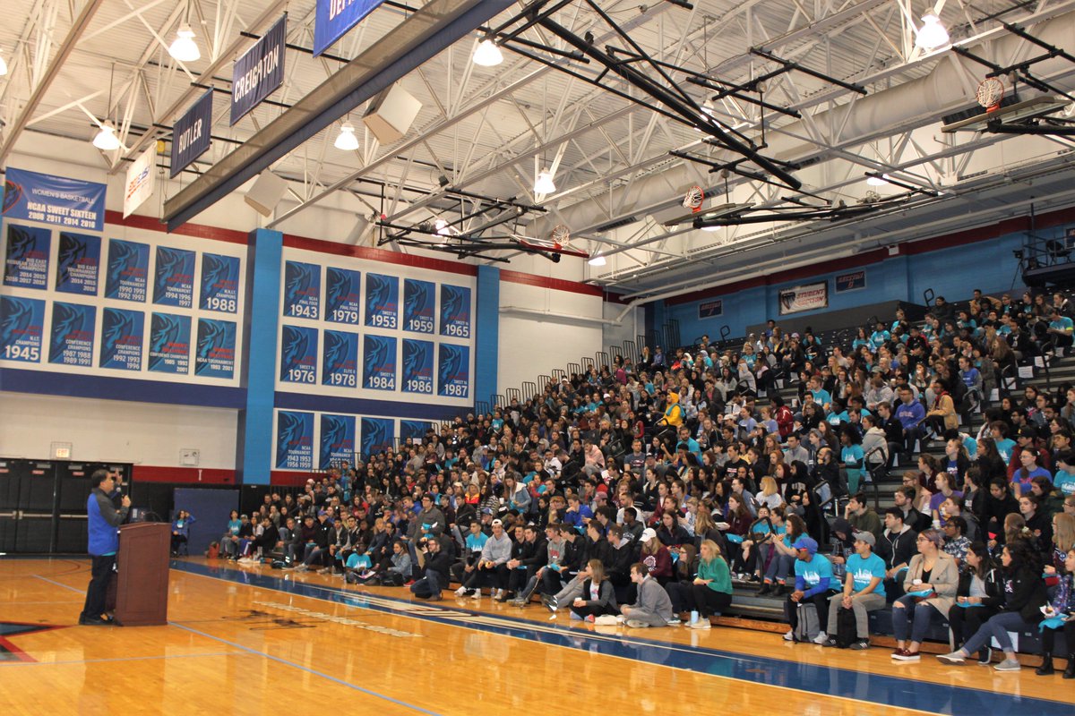 DePaulVIA's tweet photo. We’re so excited for Vincentian Service Day tomorrow! VSD will kick off tomorrow at the Sullivan Athletic Center with check-in opening at 8:00 AM. We can’t wait to see you there! #DePaulVSD https://t.co/gDeu3nfRxP