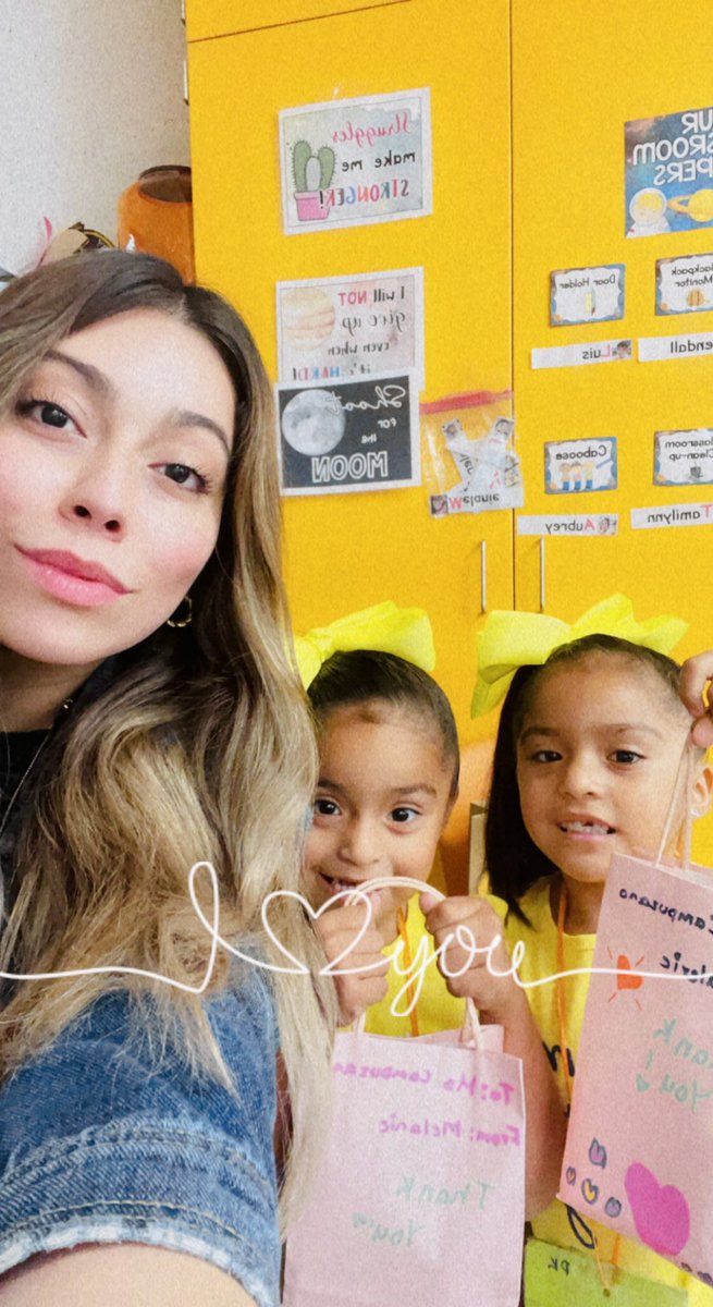 _scampuzano_'s tweet photo. Love y’all❣️Thank you @Griggs_AISD family for the awesome Teacher Appreciation Week🥰 Also grateful for my amazing parents and kiddos!💝 #HappyTeacherAppreciationWeek #Grateful #Blessed @AldineISD @Primary_AISD @MartineztrujilA @mlgsanchez1 @tpbrisker @prettylbnaka @galvansonia3 https://t.co/EnYivIgRDa