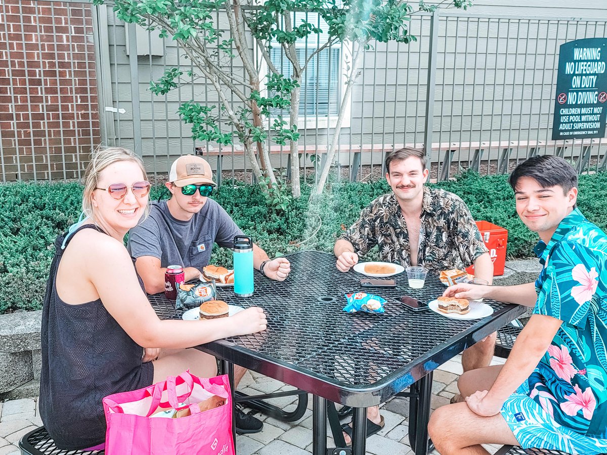 of_knoxville's tweet photo. Check out our Instagram for how you could win FREE money! https://t.co/1vUVhXWEno