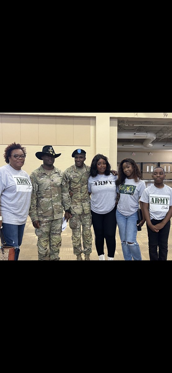 Troop2nd's tweet photo. Congratulations to Assassin Troop class 22-008. Today these Soldiers graduated BCT and will move on to the AIT portion of OSUT. Also, a special congratulations to DS Berry for winning the Drill Sergeant of the Cycle award.
#19DOSUT
#intheshadows
#lionscoverthefront https://t.co/wOGZkv3L4y