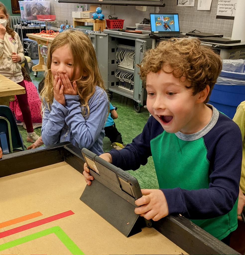 Bell STEAM Lab tweet media