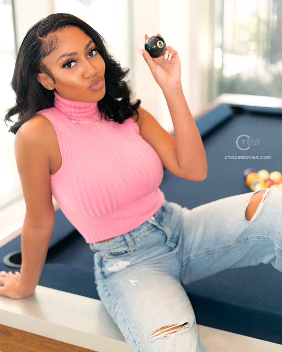 ctgameover's tweet image. Business Photoshoo look by @ctgameover