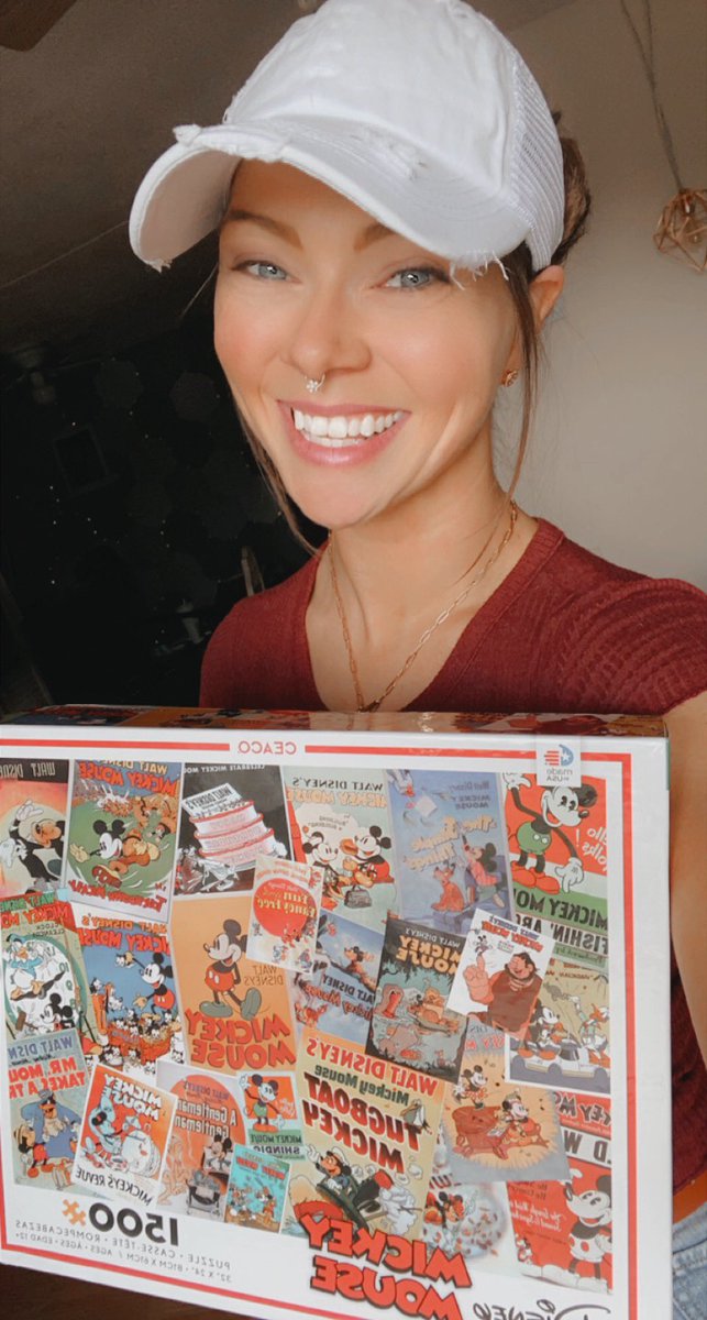 sarahplays's tweet photo. Shout out to @CeacoPuzzles for the replacement puzzle from having a missing peice in my last one, didn’t think y’all would come through! LETS GO! #puzzle #jigsaw #ceaco #disney #Hobbies #twitchstreamer https://t.co/ObimsKOFmf