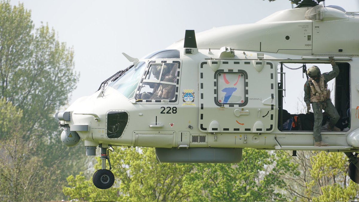 GertJan92's tweet photo. NH90 helikopter @dhcluchtmacht gister in Haarlem tijdens Bevrijdingsdag #bevrijdingsfestival #Haarlem @Comite4en5mei https://t.co/kIDi7QuHNo