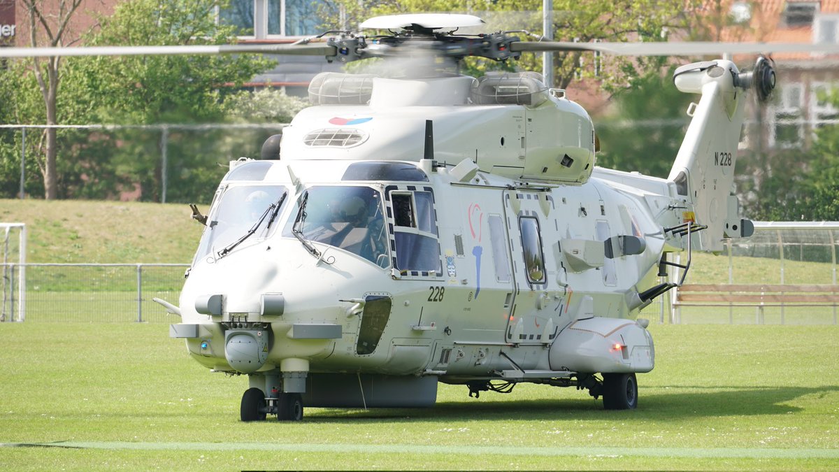 GertJan92's tweet photo. NH90 helikopter @dhcluchtmacht gister in Haarlem tijdens Bevrijdingsdag #bevrijdingsfestival #Haarlem @Comite4en5mei https://t.co/kIDi7QuHNo