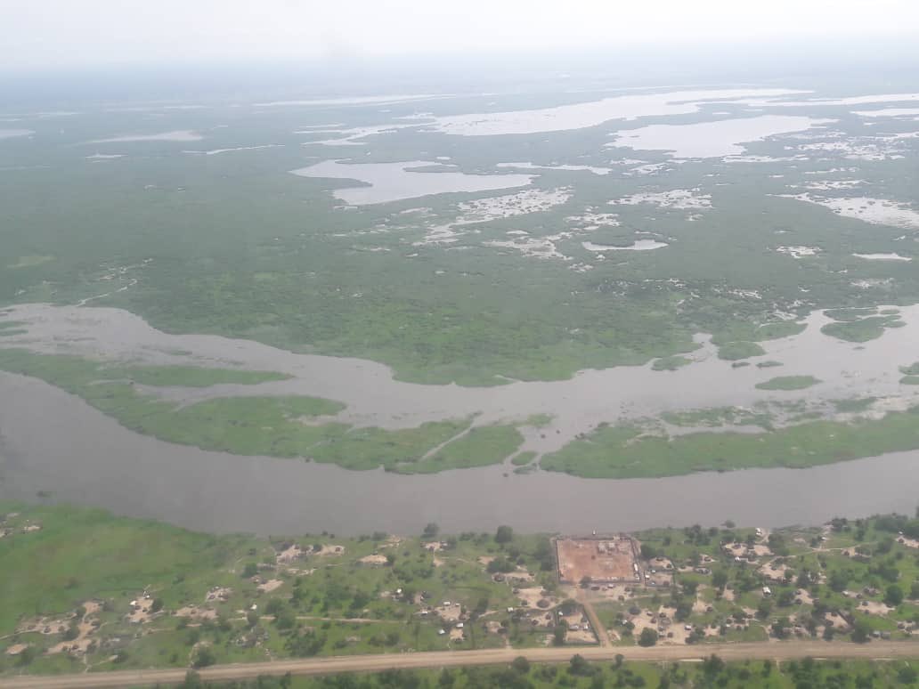 NLinSouthSudan's tweet photo. Today we launched the Bor Flood Risk Mitigation Project. It tackles floods through local capacity development, hydrological data gathering &amp; infrastructure development. @IOMSouthSudan, the GoSS, Bor communities &amp; 🇳🇱 will work closely together in its implementation 🤝 https://t.co/clsM5ZvxEX