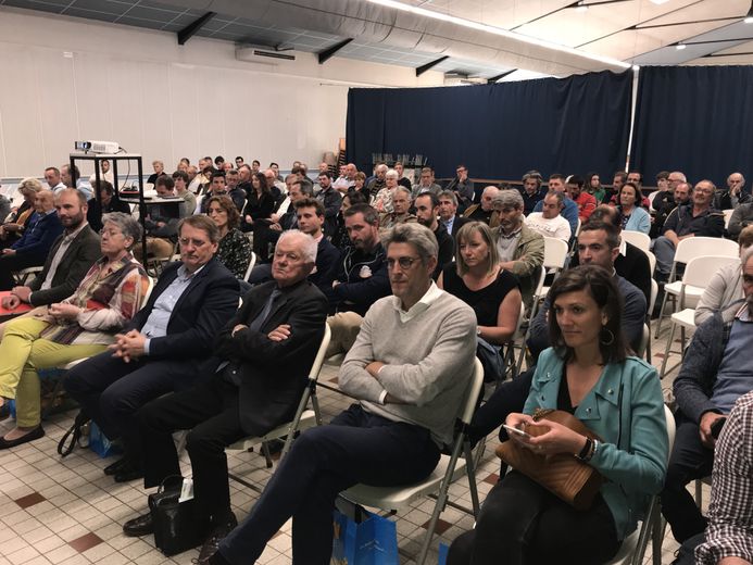 bit.ly/3wgxLCy
« ...c’est ensemble qu’on va pouvoir faire face, évoluer et avancer » a conclu Claude BOYER;
Après 2 années, nous avons pu nous rassembler avec tous les acteurs de la profession <a href="/Occitanie/">Région Occitanie</a> <a href="/SylviaPinel/">Sylvia PINEL</a> <a href="/tarnetgaronne82/">Département de Tarn-et-Garonne</a> <a href="/PALevisenat/">Pierre-Antoine Levi</a> <a href="/FNPFruits/">FNPFruits</a> <a href="/Interfel/">Interfel</a>