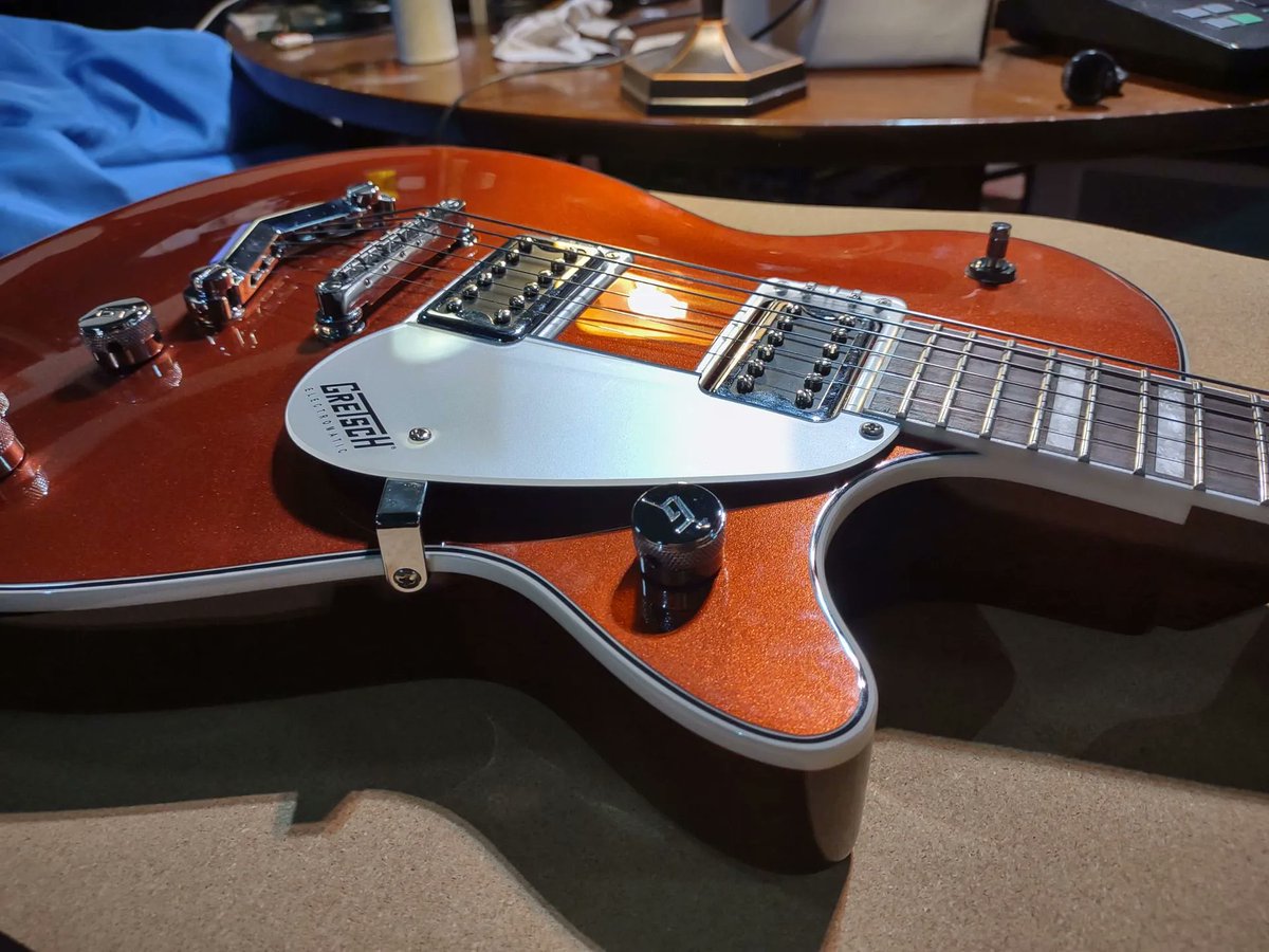 SPSoundWork's tweet photo. Photo dump of the red Gretsch from March

#Gretsch #electric #guitar #electricguitar #red #southportsoundwork #southport #soundwork https://t.co/Y8X8PCf9sY