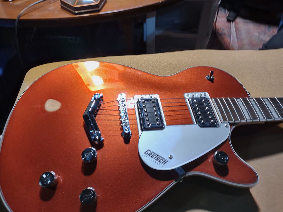 SPSoundWork's tweet photo. Photo dump of the red Gretsch from March

#Gretsch #electric #guitar #electricguitar #red #southportsoundwork #southport #soundwork https://t.co/Y8X8PCf9sY