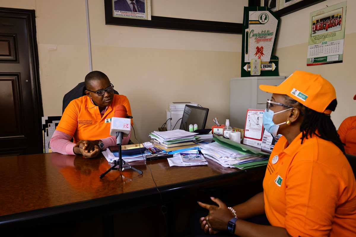 NCDCgov's tweet photo. Yesterday, the #NCDCTeam joined the University of Abuja Teaching Hospital, a centre of excellence in the #OrangeNetwork to commemorate the #WorldHandHygieneDay2022.

We continue to work with health facilities in the network to consolidate the milestones recorded so far. https://t.co/ReWcl7IsPh