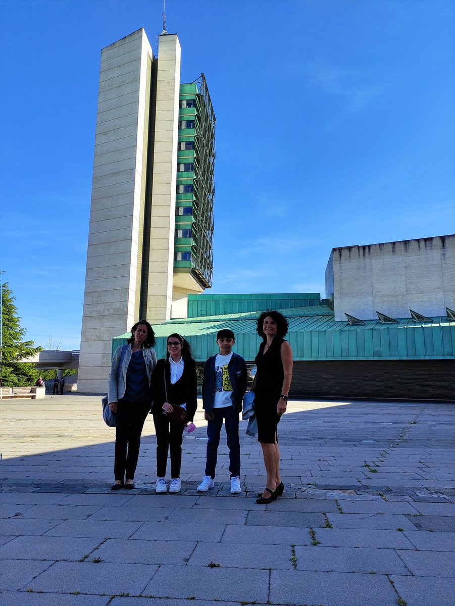 Lara Magdaleno, Clara Jiménez, Lucas Silva y Sónsoles Blázquez son los ganadores del 12 concurso de relato breve 'La Ciencia y tú'. Un certamen que proponía el tema 'Ciencia a bordo de un tren'. ¡Enhorabuena!