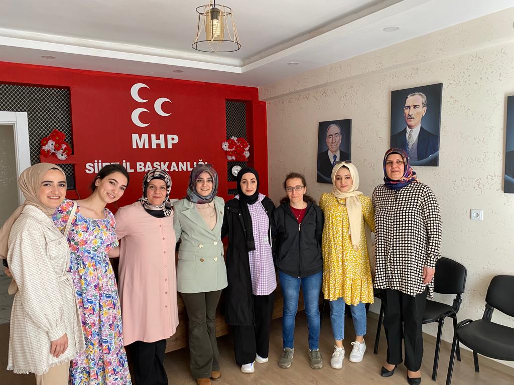 MhpsiirtK's tweet photo. İl Başkanımız ve KAÇEP Teşkilatımız ile bayramlaştık. Birliğimiz daim olsun nice bayramlarımız olsun. 🇹🇷

@MHP_Bilgi
@dbdevletbahceli
@E_SemihYalcin
@drpelinyilik
@mhp_siirt
@fatihcanturkmhp
@GulsumKarasu16 https://t.co/RTbAWGOylT