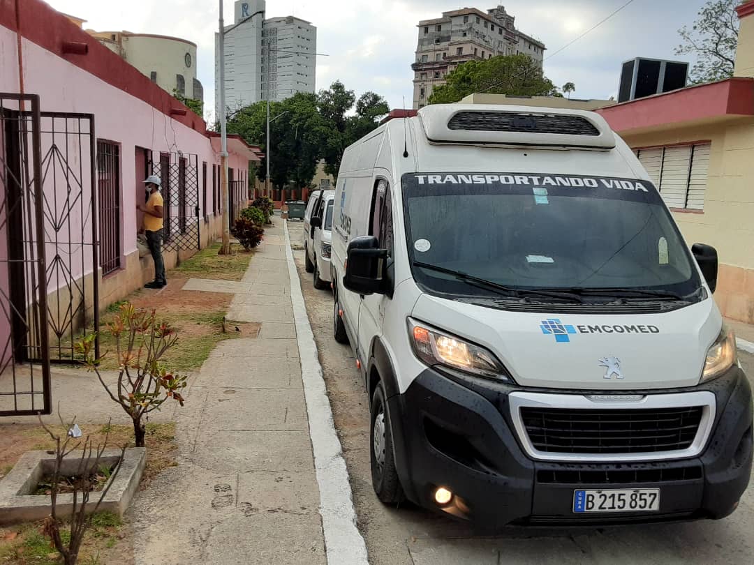 Nuestra empresa <a href="/Emcomed1/">EMCOMED</a>, ha estado distribuyendo medicamentos e insumos en los hospitales dónde se brinda asistencia médica a los compatriotas lesionados por el accidente en el #HotelSaratoga.