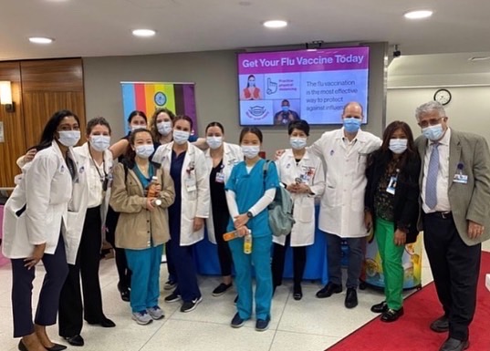 MountSinaiNYC's tweet photo. .@MSMorningside kicked off #NursesWeek with a red carpet for our nurses! We thank our #MountSinaiNurses for their dedication and compassionate expert care.
#BedsideIsTheBestside #MountSinaiNurse #NationalNursesWeek #NursesMonth https://t.co/Wgt8MEe3YZ