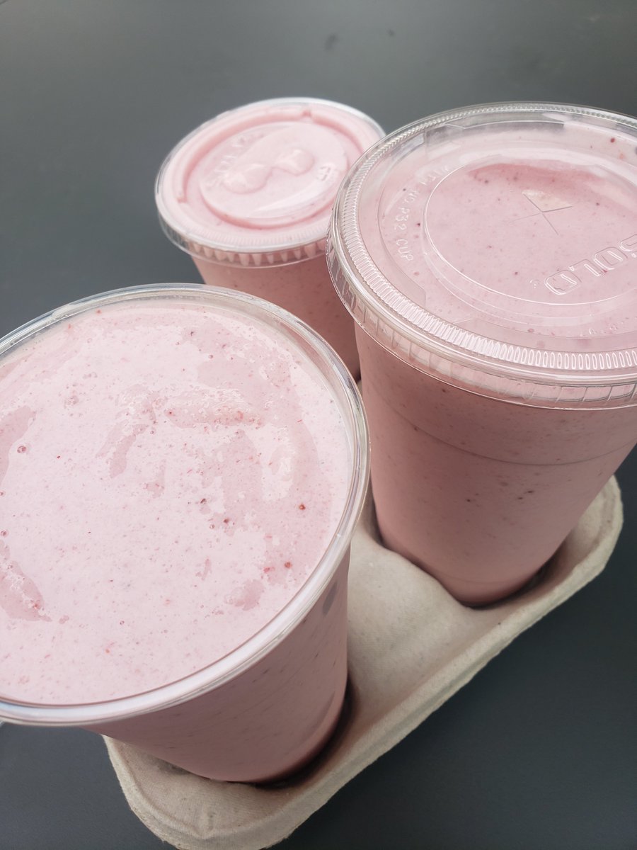 WXAnthonyD's tweet photo. A better strawberry banana smoothie than Surf City Squeeze???--doubtful, but name it if you know it--AD https://t.co/bygut4wk9J