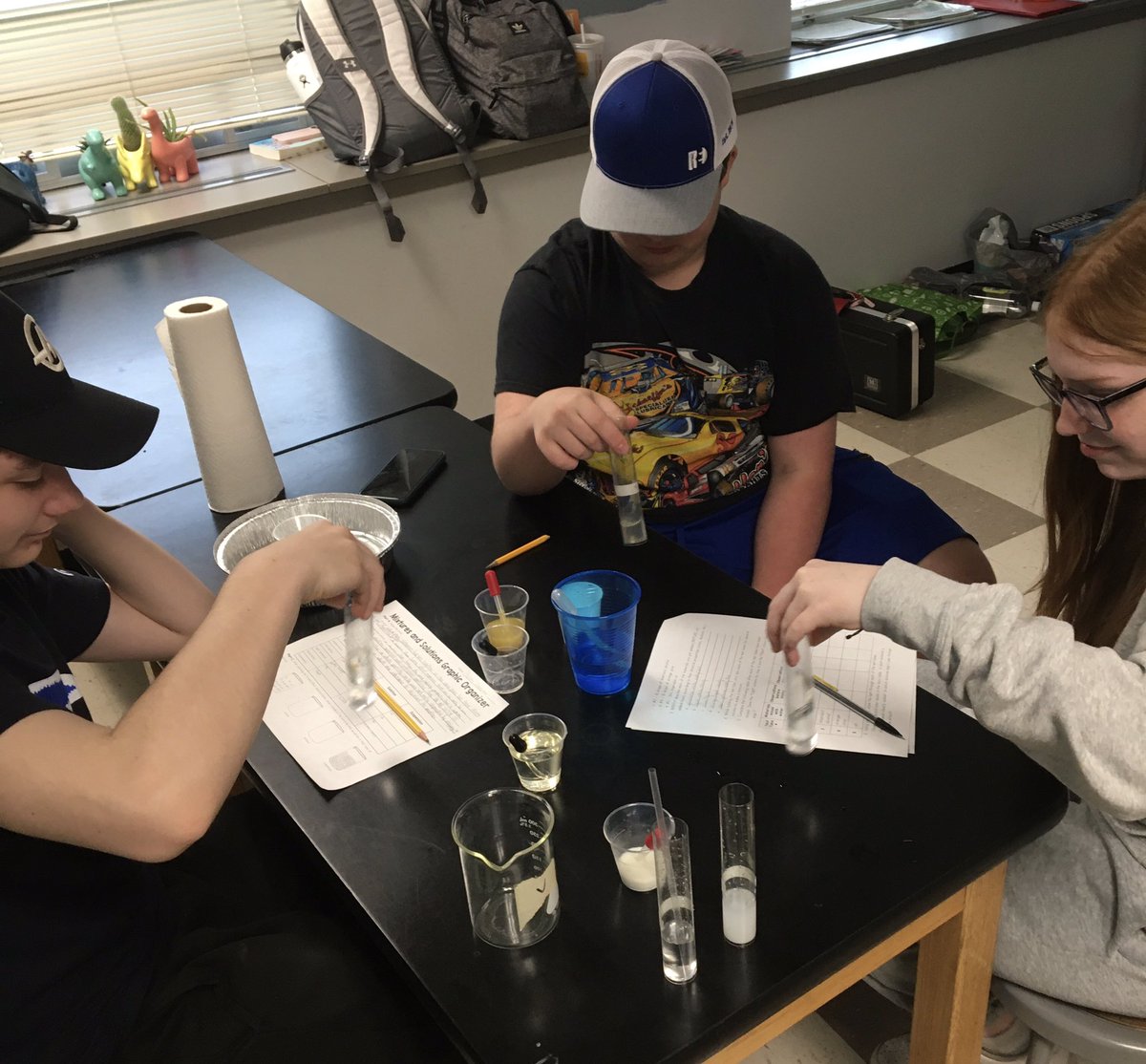 mrsgreenscience's tweet photo. Today’s focus was on the types of mixtures that occur in Chemistry. Students experimented to identify colloids, solutions, and suspensions. They gathered their evidence through observations, testing light behavior, and filtering. #VMSOneRoar @vms_principal @NorthwestRISD https://t.co/Ij3OhIDyR5