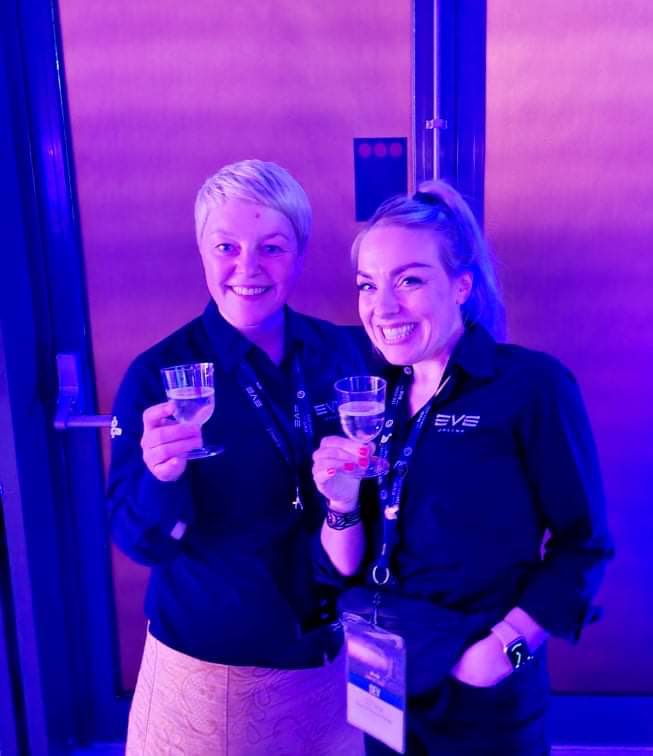 CCP_Ninja's tweet photo. Spacenerds and beers.. the best #evefanfest with the best #tweetfleet ❤️ https://t.co/SE5qHiFxnP