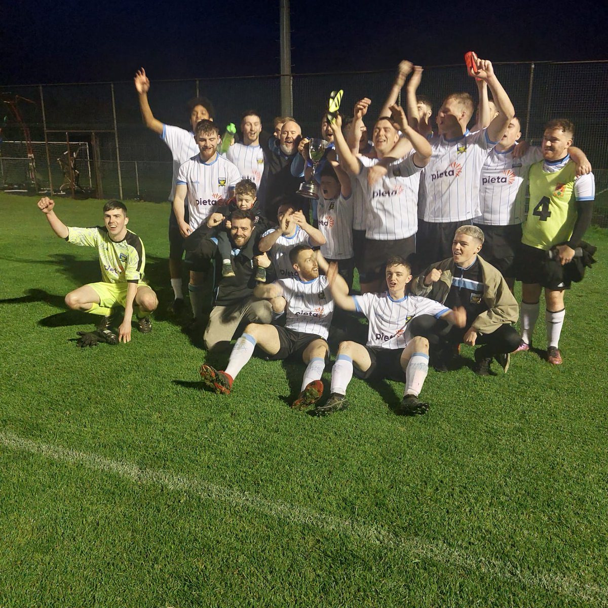 PhoenixFCDublin's tweet photo. Congratulations to our @AULleague Senior Saturday side who won the RPD Cup on penalties tonight in Clonshaugh.
Well done lads, enjoy 🏆🏆🏆🍻🍻🍻
#TheNix
#PFC
#champions https://t.co/p1fhFA68m3