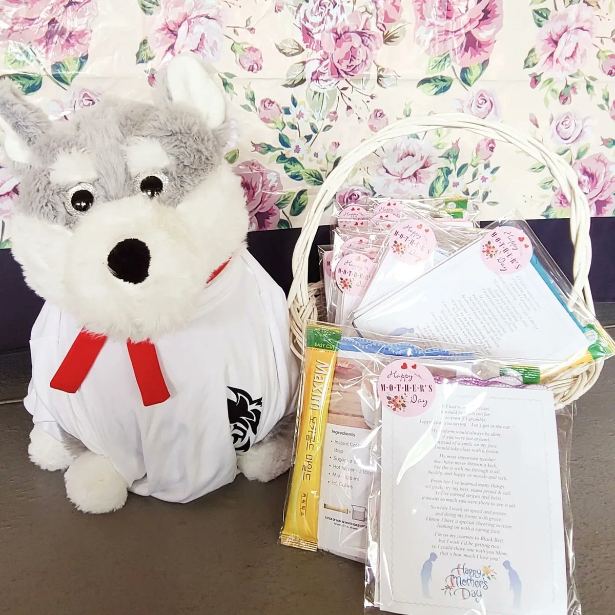 Sirius is ready for ALL our Mommas! See you for Mommy &amp; Me Class Sat 5/7/22!

Little Cubs
9:30-10:00 AM

Big Kids, Teens &amp; Adults
10:10-10:50 AM