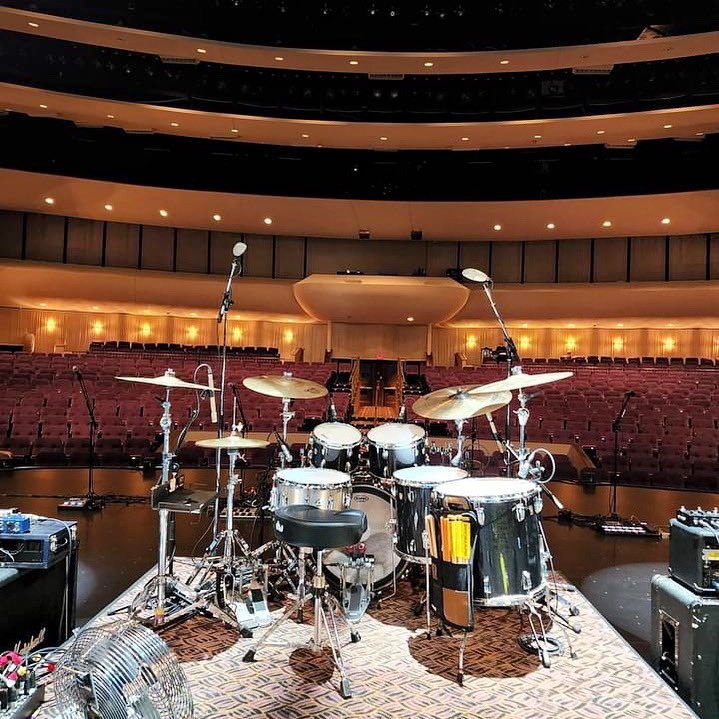 Eric Bloom tweet media