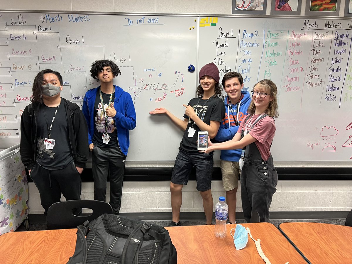 MarkGranado2's tweet photo. @NewTechCoppell  Spanish I &amp; III Conjuguemos March Madness Tournament ended today. Grupo I won the tournament!  They stayed undefeated throughout the competition. !Felicidades Grupo I! https://t.co/shl1meBzKd