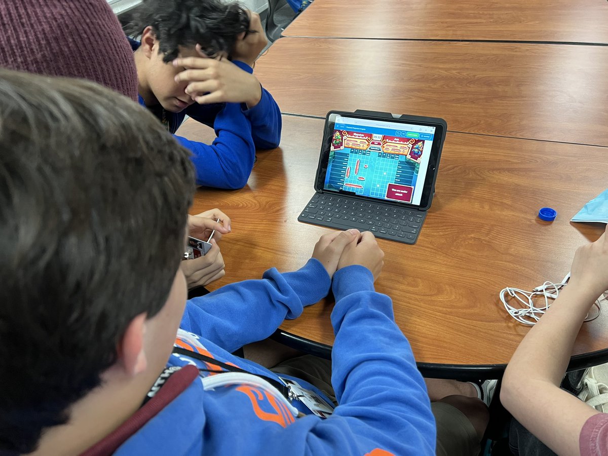MarkGranado2's tweet photo. @NewTechCoppell  Spanish I &amp; III Conjuguemos March Madness Tournament ended today. Grupo I won the tournament!  They stayed undefeated throughout the competition. !Felicidades Grupo I! https://t.co/shl1meBzKd