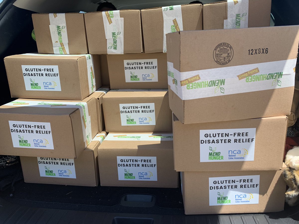 I met some cheerful volunteers in Seminole today. Aleksa Hacket with <a href="/MendHunger/">Mend Hunger</a> out of Tulsa delivers gluten-free food to those in need. They brought a bunch of celiac-friendly supplies to the <a href="/RedCrossOK/">Red Cross Oklahoma</a> shelter at Seminole College. 

This is Aleksa Hacker, the Ex Director!