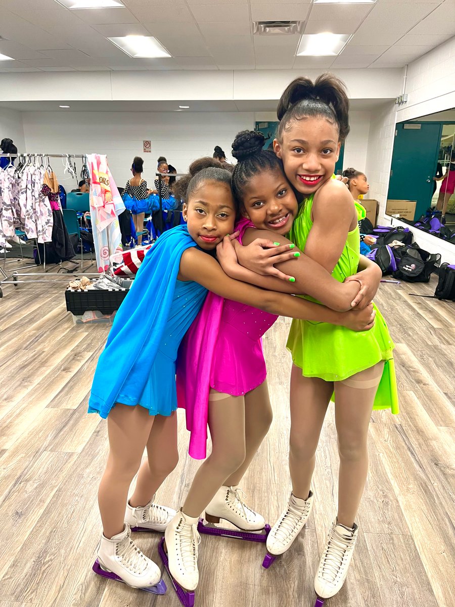 FSinDetroit's tweet image. Powerpuff Girls 💙💕💚

Still reminiscing on memories from our 2022 Spring Ice Show! ⛸⭐️ #FSD #girlsonicedet