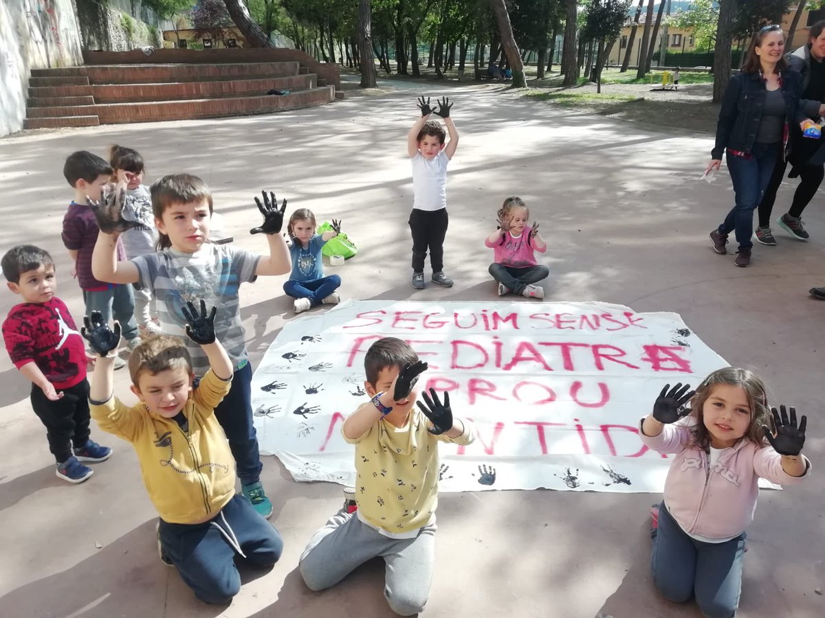 Taboadix's tweet image. A Castellterçol volem un PEDIATRE ja @AjCastelltersol @salutcat @diariRegio7 @tv3cat @elpuntavui @rac1 @toni_comin @comarcamoianes  @icscatcentral @jordibaste @elmonarac1 #volemunpediatreja #capinfantdesates