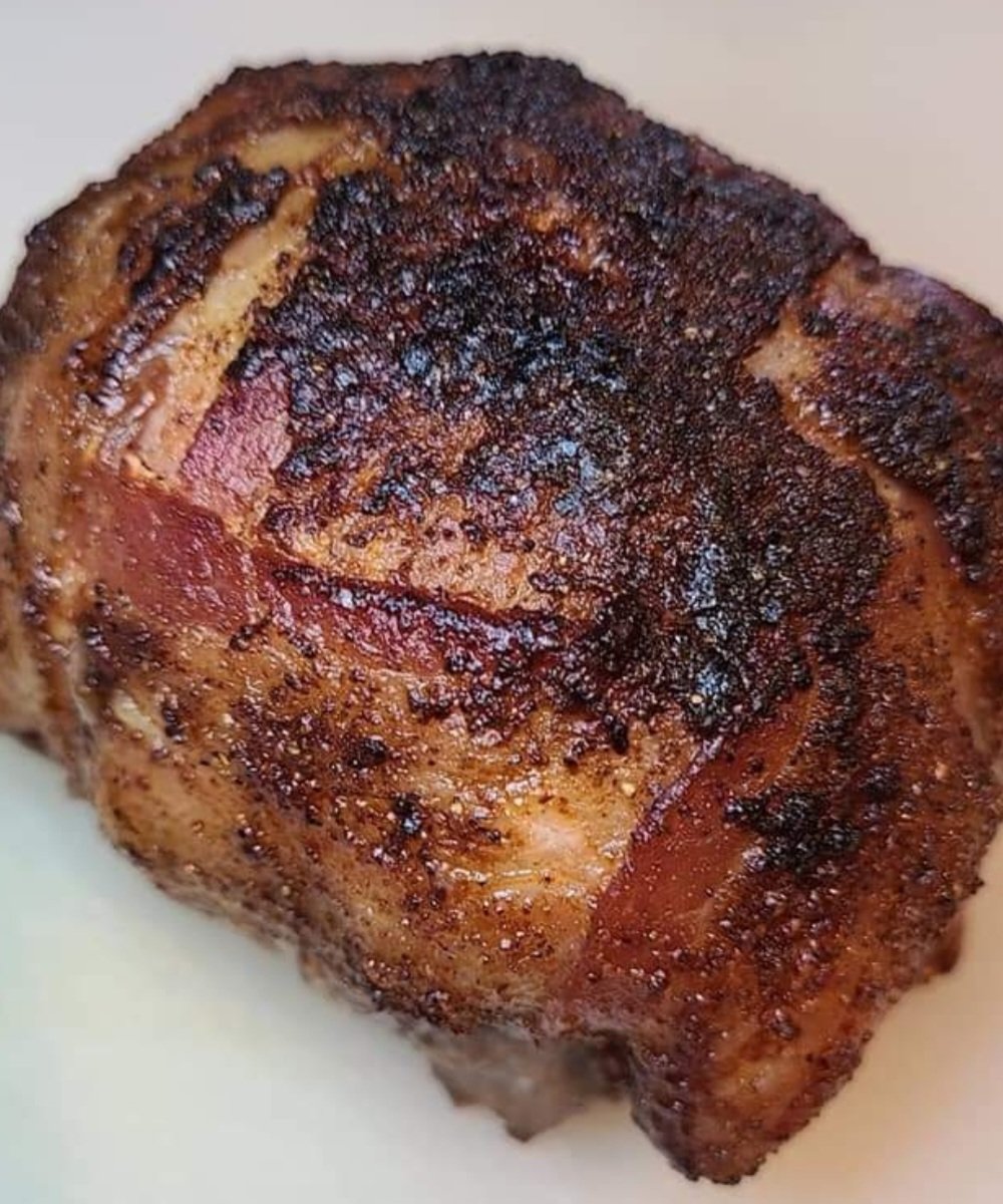 CreationsNauti's tweet photo. Bacon wrapped burger!!
Omggg sooo good! Seasoned with @PullinBBQ .
What's on your grill?🔥🔥🔥🔥🔥🔥🔥🔥🔥
#BBQ #grilling #LoL #Hamburger #bacon #Foodie #foodblogger #photooftheday #PHOTOS https://t.co/wHFY9bEtNp