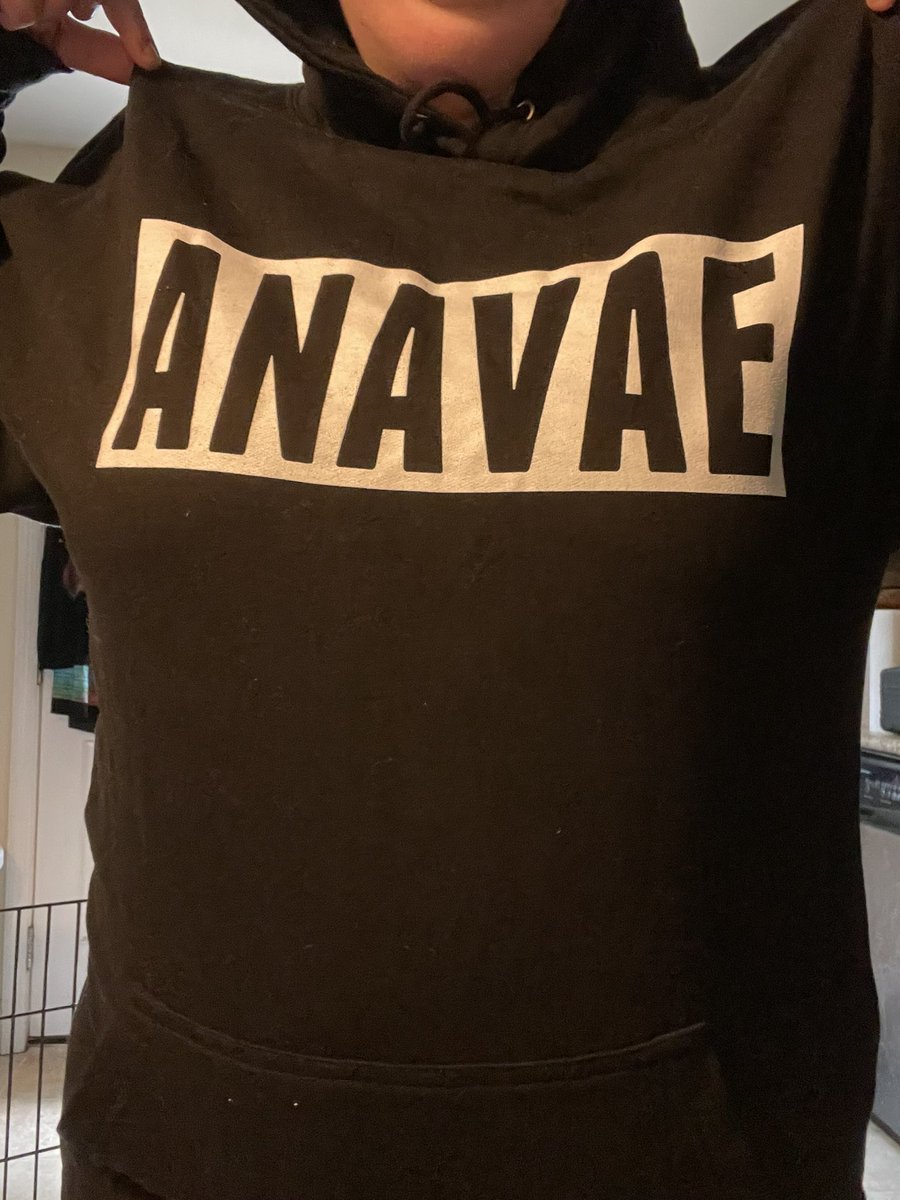 dumbravioli's tweet photo. guess what I got in the mail day after new @anavaemusic dropped 🥹 if you need me I’m listening to Sacrifice and enjoying my new favorite hoodie 💖😍 https://t.co/ixjiCI5dsk