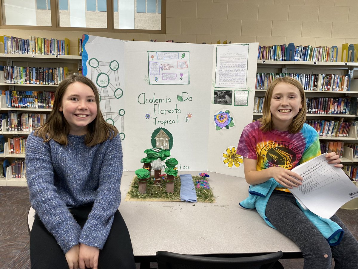 jordangarner95's tweet photo. It may have been loud. It may have been crazy. The procrastination of some groups may have stressed me out more than it should have, but I am so proud of all my students who participated in Design LAB this year! @LakotaUnion #WEareLakota https://t.co/1ELQoq1Aoc