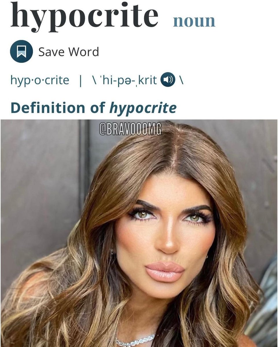 BarefootKeto's tweet photo. IYKYK!

She is the epitome of hypocrite, delusional, and self-righteous!

#bravotv #RHONJ #RHONJreunion 
@Andy 
@BravoWWHL https://t.co/pnglojQzwB