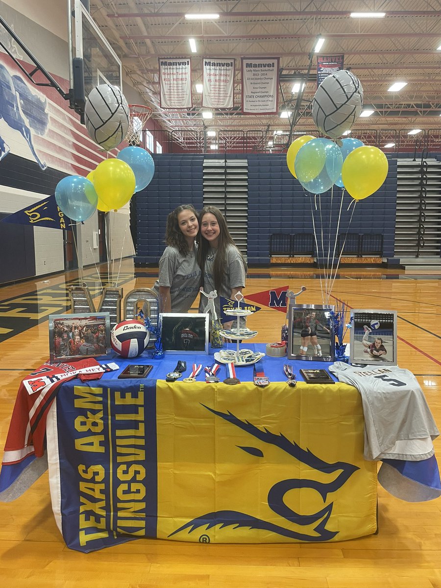 MorganLynne04's tweet photo. Thank you to everyone that came out and supported me today at my schools signing. I want to thank my parents for all of the support and everything they did for me. I look forward to playing with TAMUK’S Volleyball team! @Tanya21Allen @Javelina_VB @ManvelVBall https://t.co/w12BTv2Chh