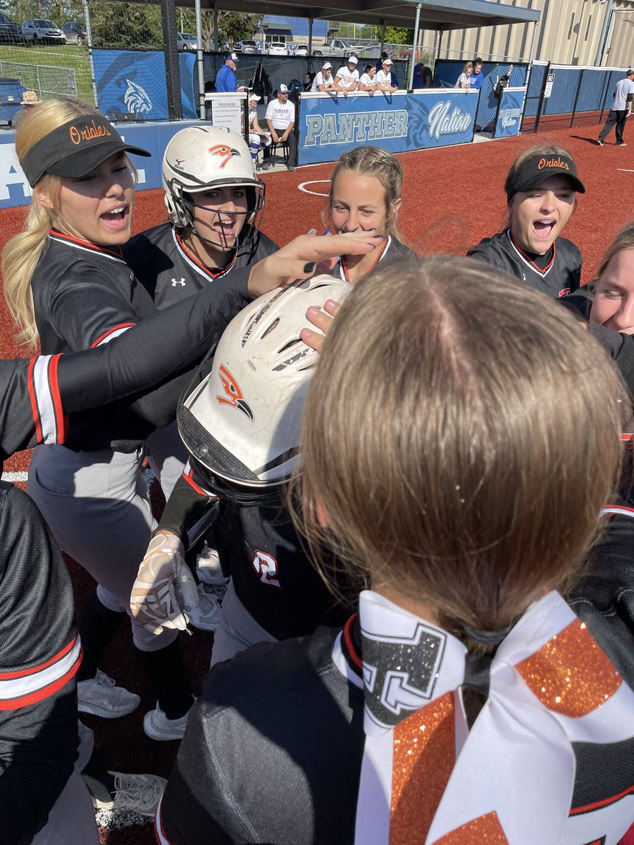 Another homer by <a href="/jenna60302541/">jenna speere</a> your lady orioles are bringing the heat today🔥🔥