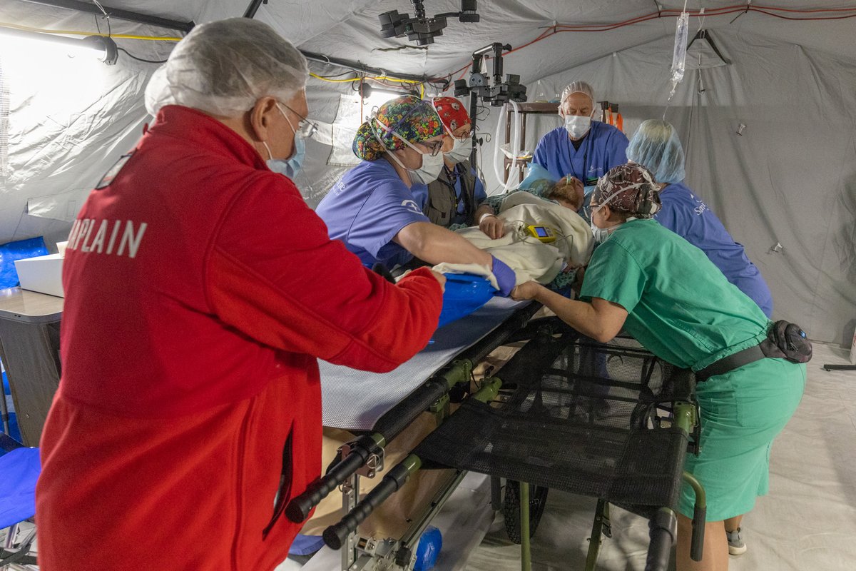 Franklin_Graham's tweet image. In addition to a field hospital, 3 outpatient medical clinics, &amp;amp; mobile medical units @SamaritansPurse is operating inside Ukraine, we have also been focusing on food distribution &amp;amp; other relief items like hygiene kits &amp;amp; backpacks for children.