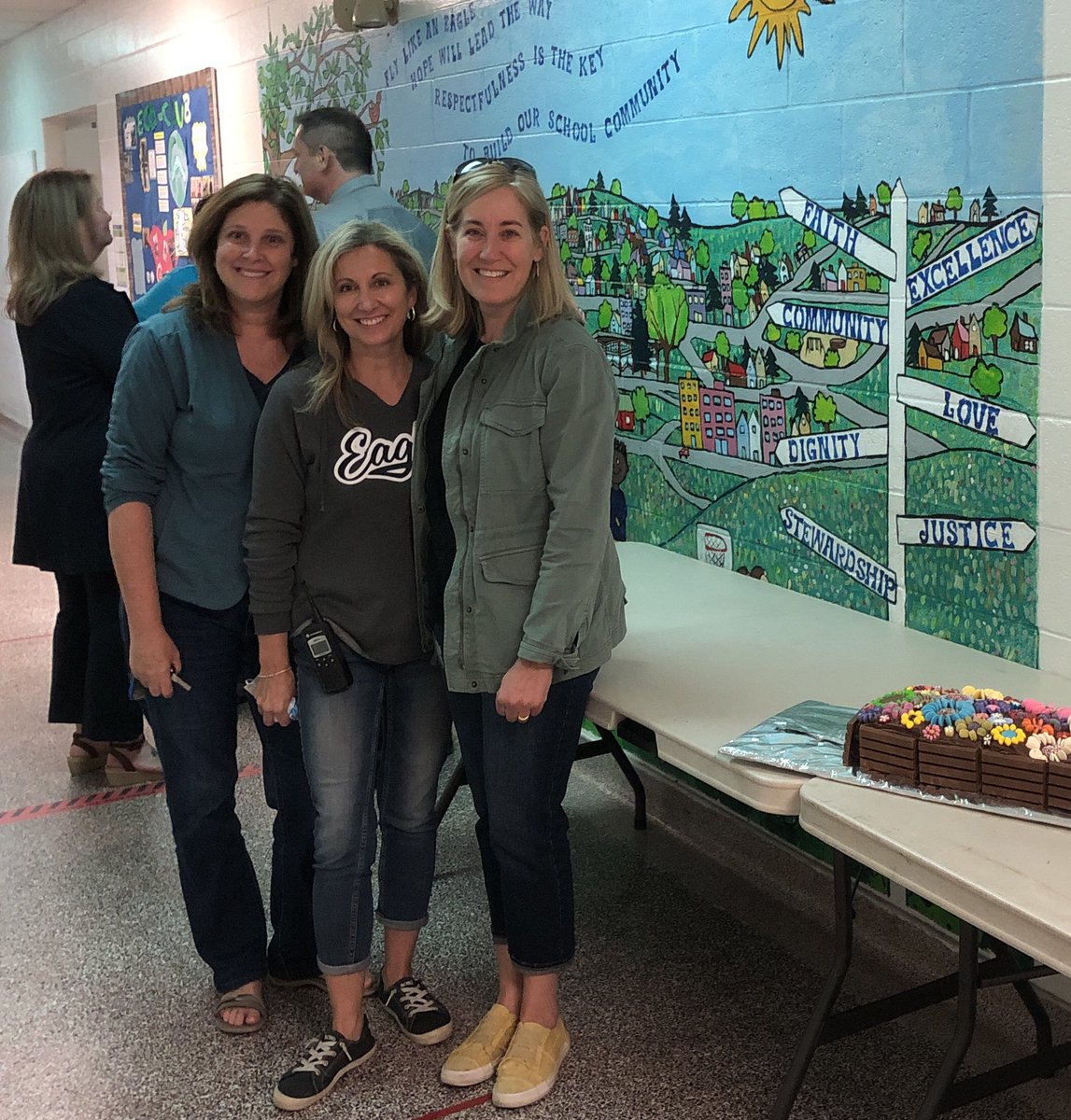 StElizabethOCSB's tweet photo. LOVE when friends arrive and surprise you with cake…for your whole school! Thank you @SacredHeartOCSB for the #CakeAuction cakes! Yum!!❤️ And congrats on another big success for so many great charities! #CathEdWeek #ocsbBeCommunity #ocsbGratitude https://t.co/8bTgVLgWRJ