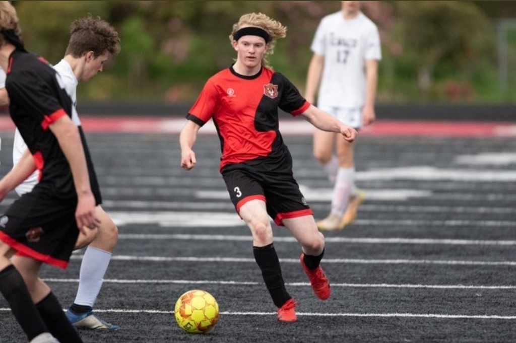 TeninoSD's tweet photo. Congrats to the Tenino Boys Soccer team for advancing to Districts as the Evergreen #4 Seed!! The Beavs travel tomorrow, Sat. (5/7), to Seton Catholic HS to play the Cougars in the 1st RD of the SWW1A District Tourney kicking off at 2:30pm!! Gate entry is set at $5/$7. Go Beavs!! https://t.co/MHfHVTg0vE